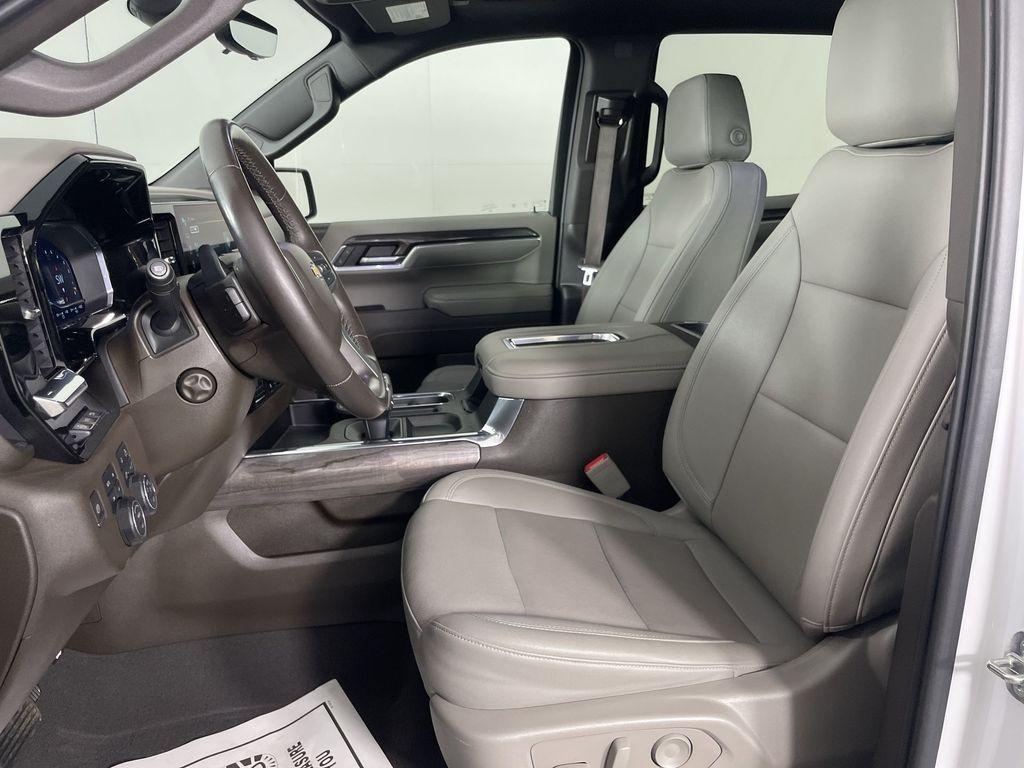 used 2022 Chevrolet Silverado 1500 car, priced at $48,912