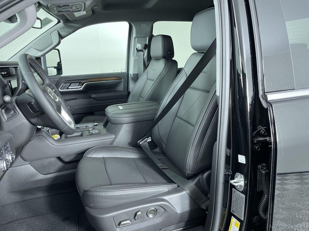 new 2025 GMC Sierra 2500 car, priced at $85,355