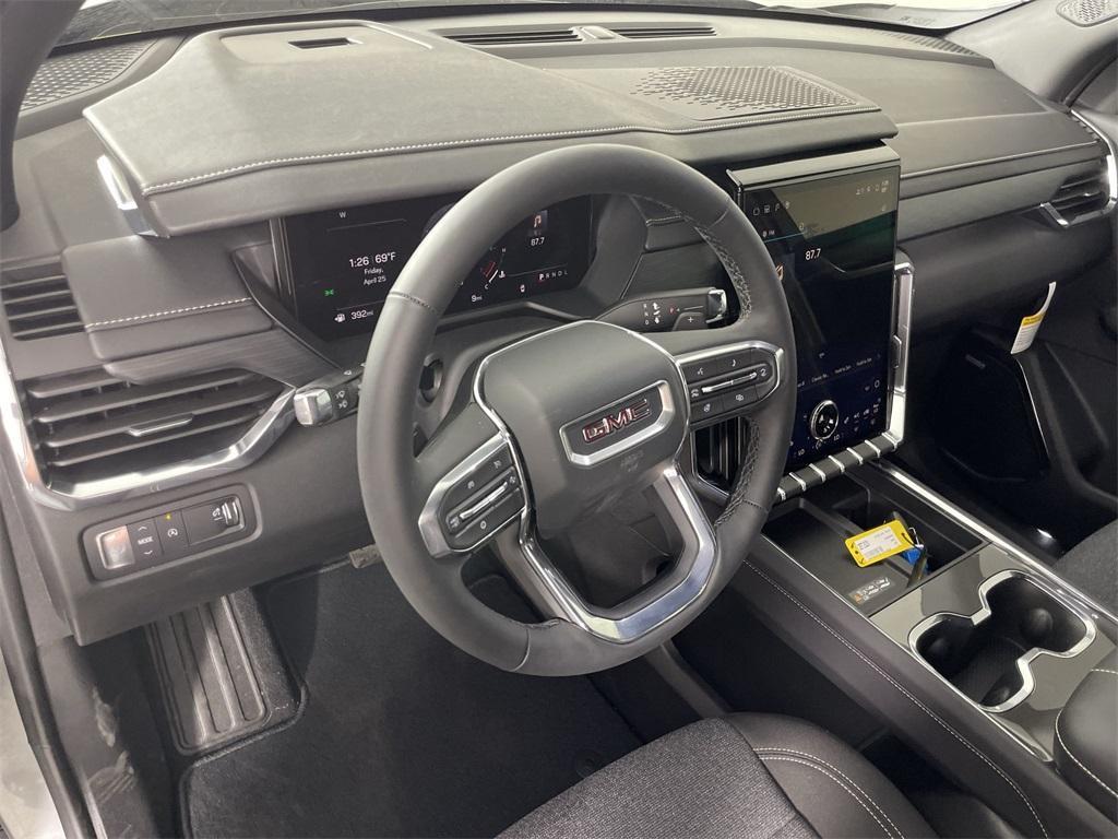new 2025 GMC Acadia car, priced at $44,990