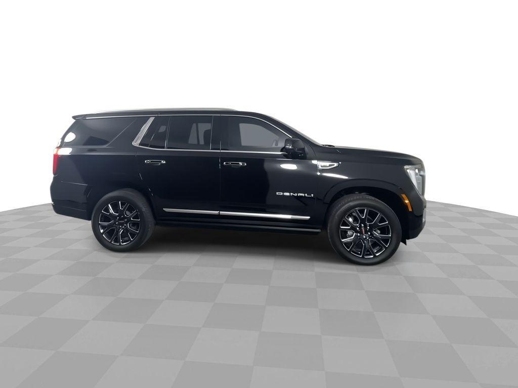 used 2025 GMC Yukon car, priced at $86,905