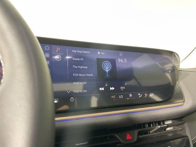 used 2025 Buick Envision car, priced at $31,481