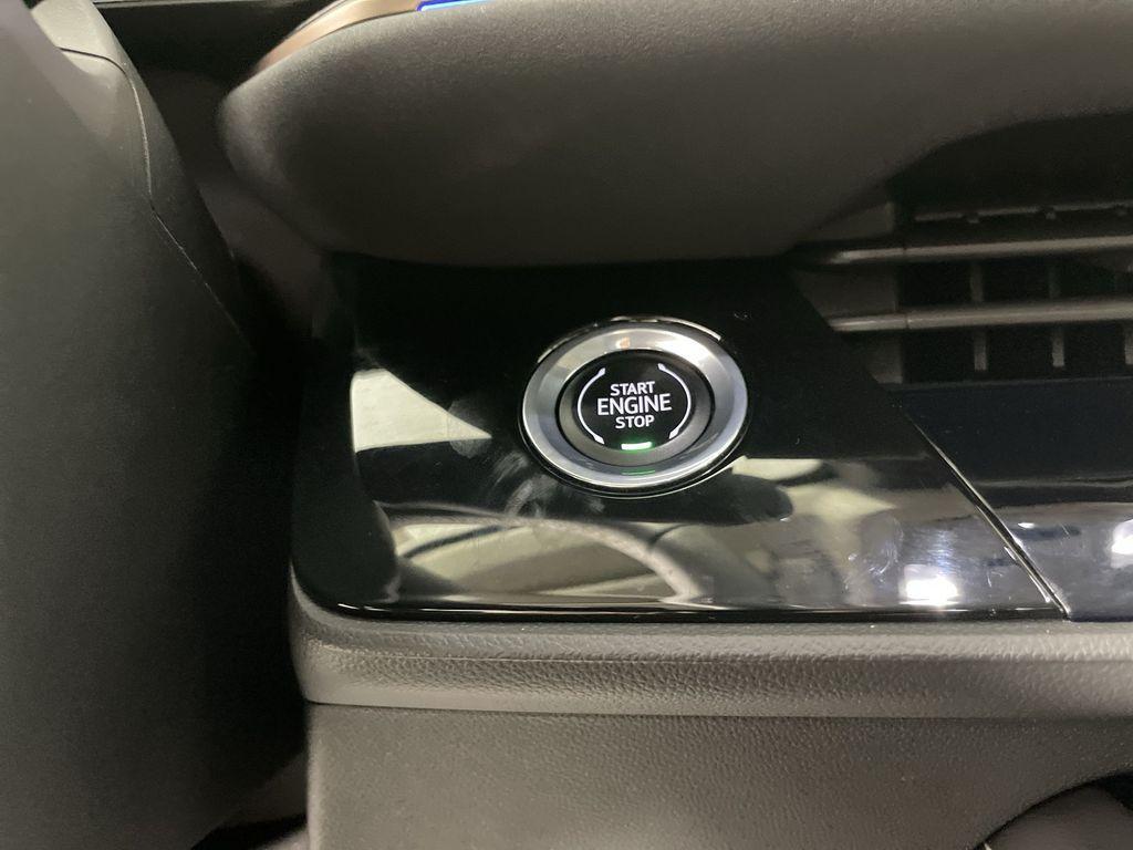 used 2025 Buick Envision car, priced at $34,425