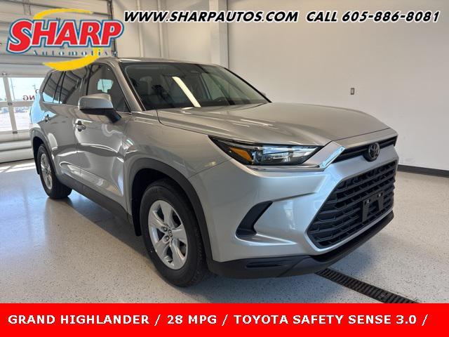 new 2025 Toyota Highlander car, priced at $43,039