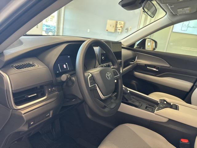 new 2025 Toyota Highlander car, priced at $43,039