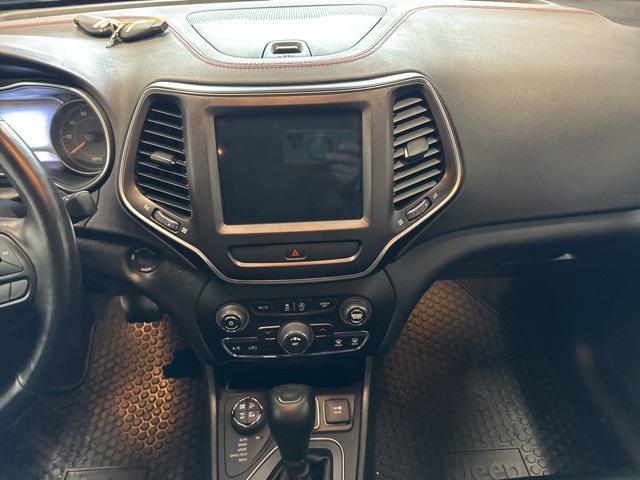 used 2020 Jeep Cherokee car, priced at $23,980