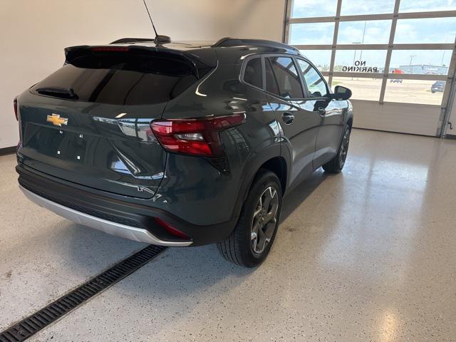 new 2025 Chevrolet Trax car