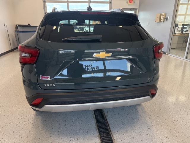 new 2025 Chevrolet Trax car