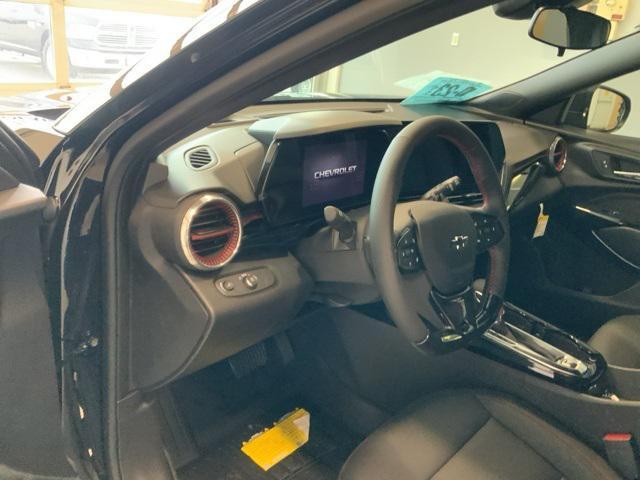 new 2025 Chevrolet Trax car, priced at $26,295