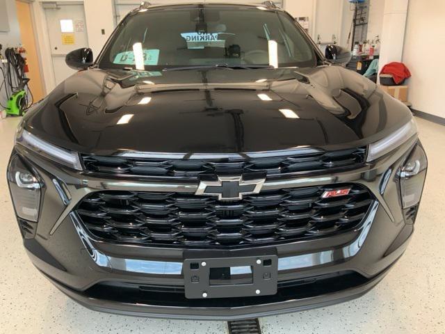 new 2025 Chevrolet Trax car, priced at $26,295