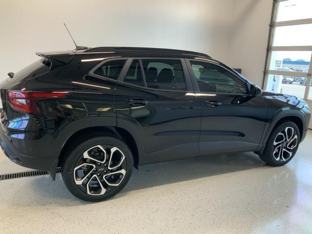 new 2025 Chevrolet Trax car, priced at $26,295