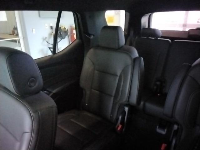 used 2023 Chevrolet Traverse car, priced at $36,880