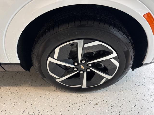 new 2025 Chevrolet Equinox EV car, priced at $46,883