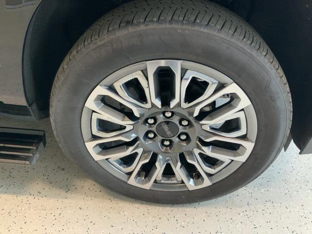 used 2024 GMC Yukon car, priced at $87,784