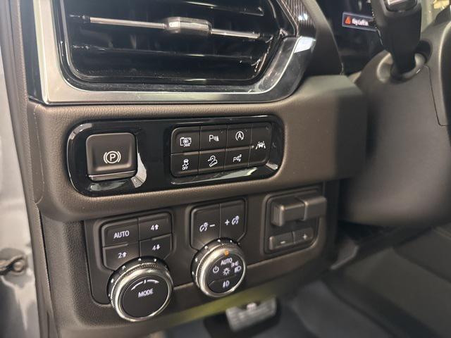 new 2025 GMC Yukon XL car, priced at $85,139