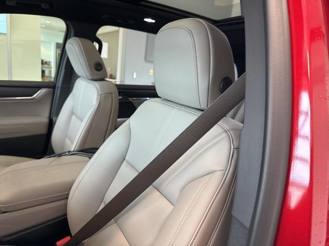 new 2025 GMC Acadia car, priced at $52,716