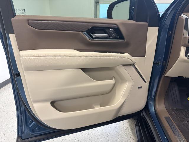 new 2025 GMC Yukon XL car, priced at $88,556