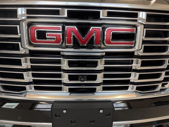 new 2025 GMC Yukon XL car, priced at $97,472