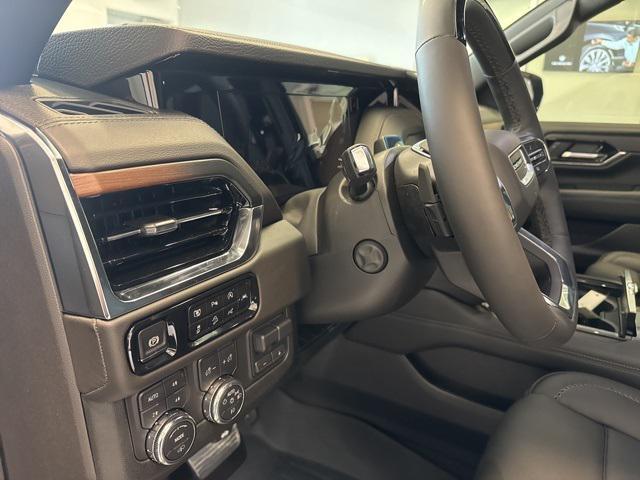 new 2025 GMC Yukon XL car, priced at $97,472