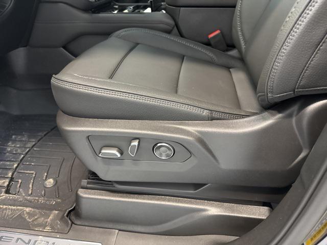 new 2025 GMC Yukon XL car, priced at $97,472