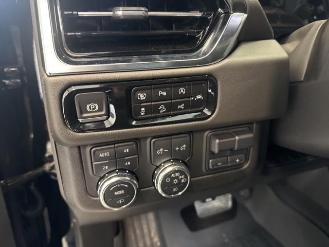 new 2025 GMC Yukon XL car, priced at $97,472