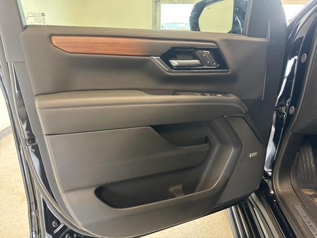 new 2025 GMC Yukon XL car, priced at $97,472