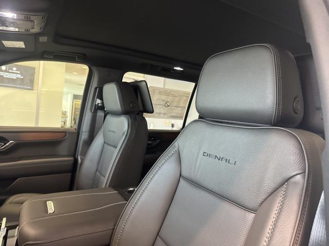 new 2025 GMC Yukon XL car, priced at $97,472