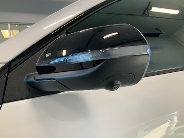 used 2025 Chevrolet Traverse car, priced at $47,702