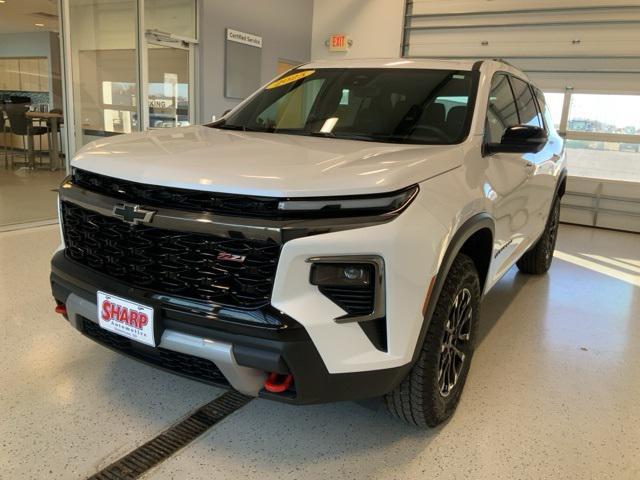 used 2025 Chevrolet Traverse car, priced at $47,702