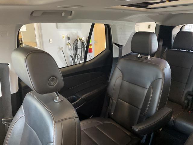 used 2021 Chevrolet Traverse car, priced at $27,887