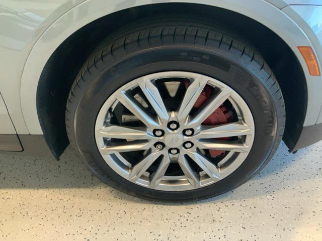 used 2024 Cadillac XT5 car, priced at $41,888