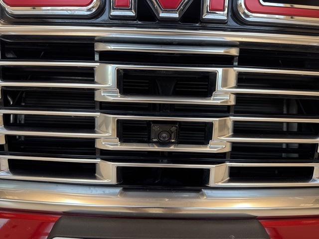 used 2025 GMC Yukon car, priced at $81,618