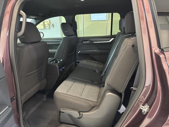 new 2025 GMC Acadia car, priced at $47,598