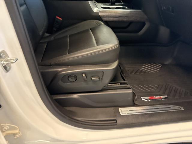 used 2023 Chevrolet Silverado 1500 car, priced at $40,618