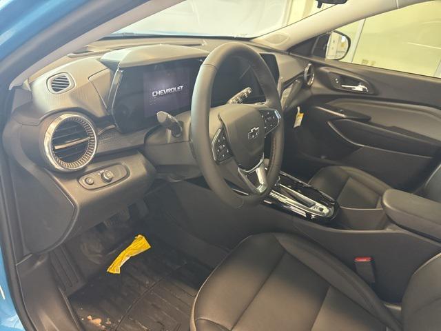new 2025 Chevrolet Trax car, priced at $27,325