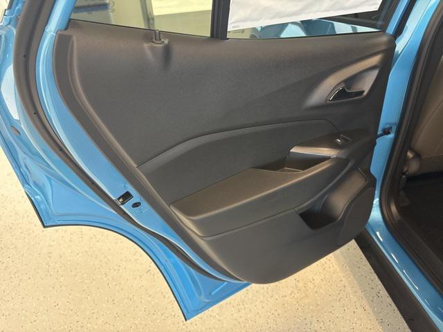 new 2025 Chevrolet Trax car, priced at $27,325