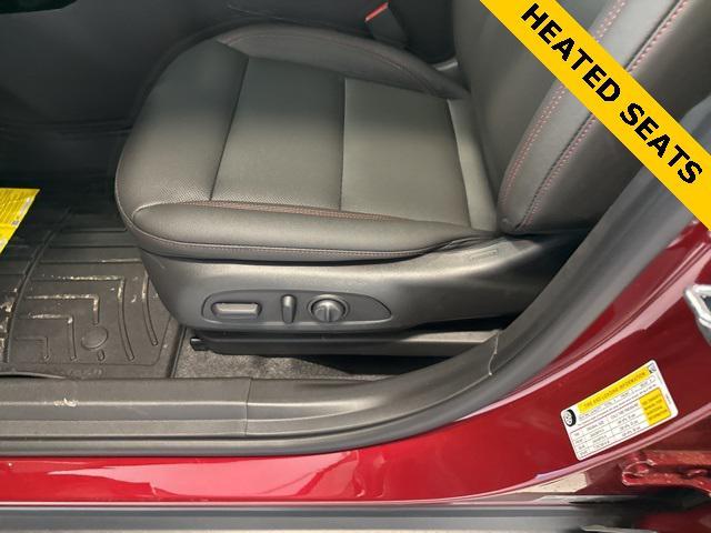 new 2025 Chevrolet Trax car, priced at $28,039