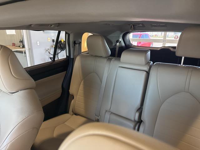 used 2022 Toyota Highlander car, priced at $39,815