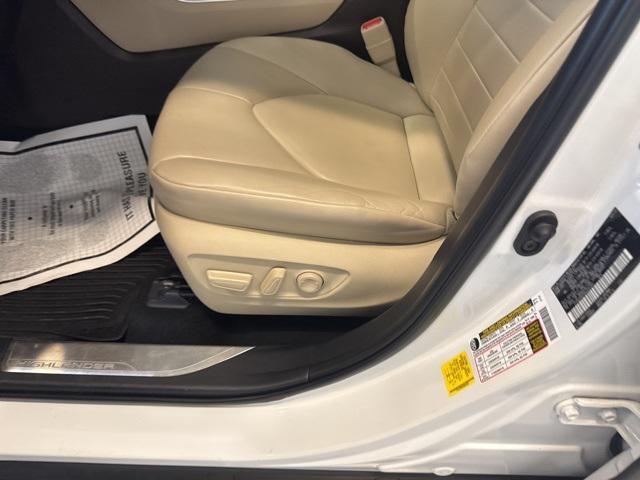 used 2022 Toyota Highlander car, priced at $39,815