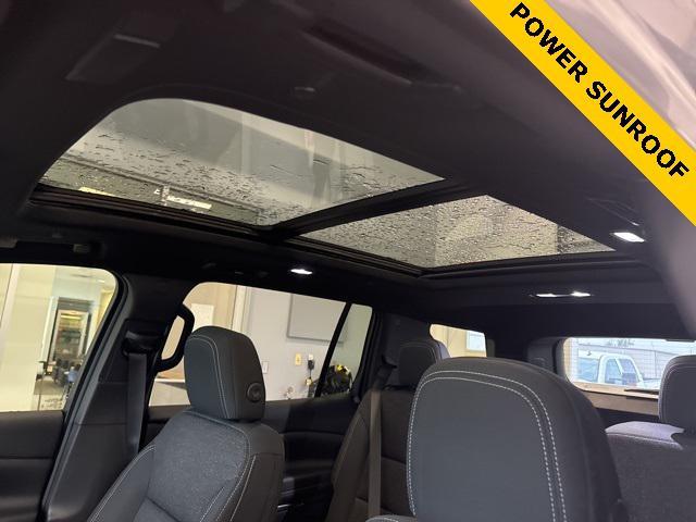 new 2026 Chevrolet Traverse car, priced at $49,081