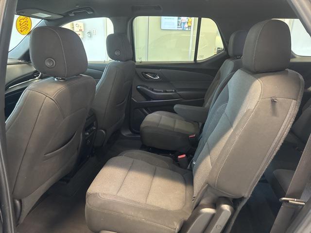 used 2023 Chevrolet Traverse car, priced at $31,870