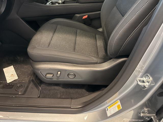 new 2025 Chevrolet Traverse car, priced at $44,886