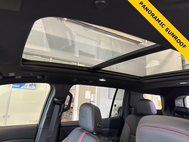 new 2025 Chevrolet Traverse car, priced at $60,306
