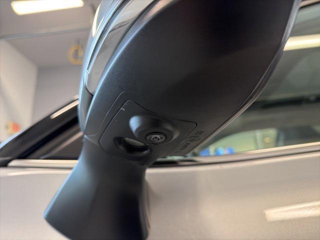 used 2024 Toyota Highlander car, priced at $48,990