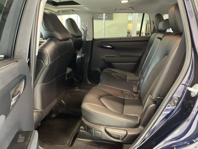 used 2022 Toyota Highlander car, priced at $38,780