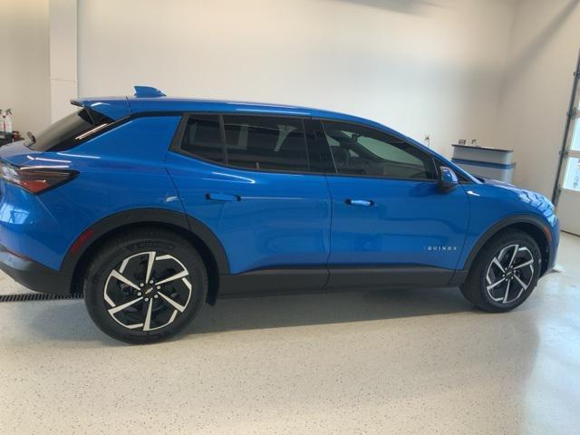 new 2025 Chevrolet Equinox EV car, priced at $35,803