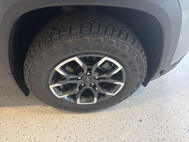 new 2026 Chevrolet Equinox car, priced at $37,646