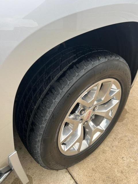 used 2015 GMC Yukon car, priced at $21,998