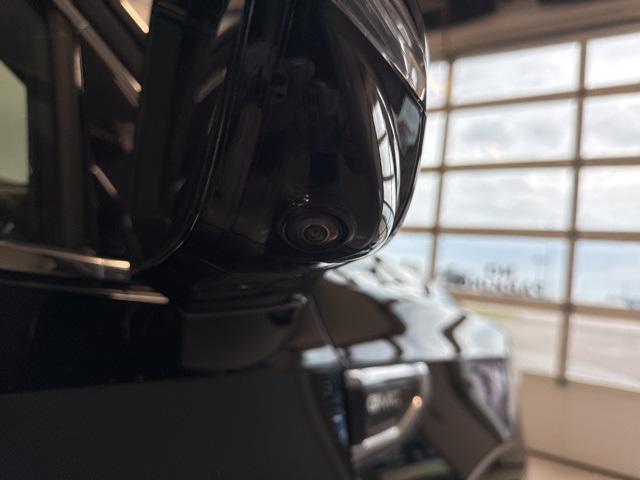 used 2022 GMC Yukon car, priced at $58,720