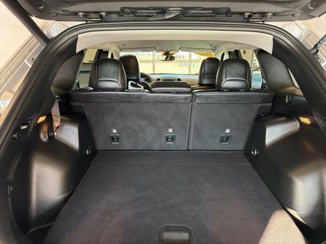 used 2022 Jeep Cherokee car, priced at $23,618