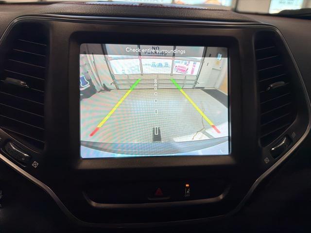 used 2022 Jeep Cherokee car, priced at $23,618